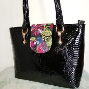 Black patent leather Tote